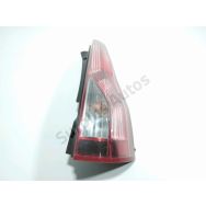 Feu arriere droit