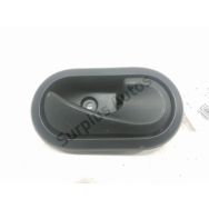 Poignee interieure porte arriere droite