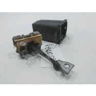 Tirant de porte avant droit