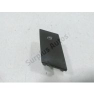 Commande leve-vitre avant droit