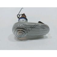 Repetiteur d'aile gauche