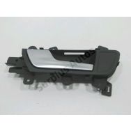 Poignee interieure porte arriere gauche