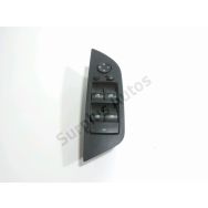 Commande lève-vitre avant gauche