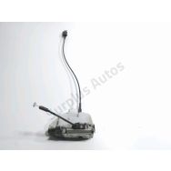 Serrure de porte avant droite