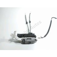 Serrure de porte avant droite