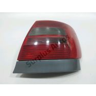 Feu arrière droit