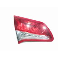 Feu arrière intérieur gauche