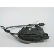 Serrure de porte avant gauche