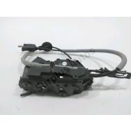 Serrure de porte avant droite