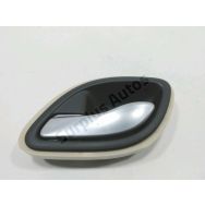 Poignee interieure porte arriere gauche