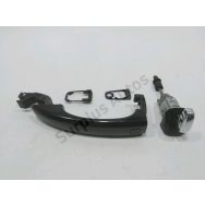 Poignée extérieure avant gauche