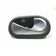 Poignee interieure porte avant droite