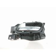 Poignee interieure porte avant gauche