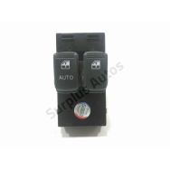 Commande lève-vitre avant gauche