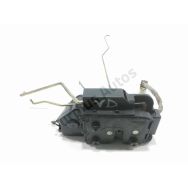 Serrure de porte avant droite