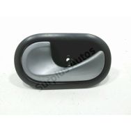 Poignee interieure porte avant gauche