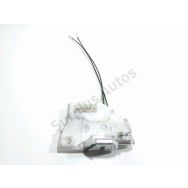 Serrure de porte avant droite