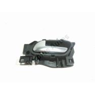 Poignee interieure porte avant gauche