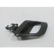 Poignee interieure porte arriere gauche