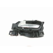 Poignee interieure porte avant gauche