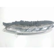 Feu diurne avant gauche