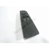 Commande lève-vitre avant gauche