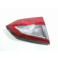 Feu arrière intérieur gauche