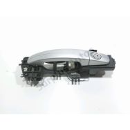 Poignee exterieure avant gauche