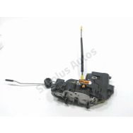 Serrure de porte avant droite