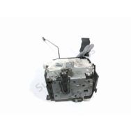 Serrure de porte avant droite