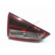 Feu arrière intérieur gauche