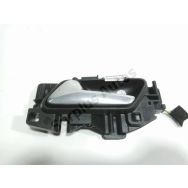 Poignee interieure porte avant gauche