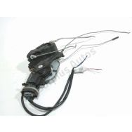 Serrure de porte avant droite