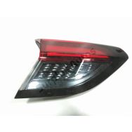 Feu arrière intérieur gauche