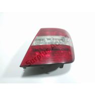 Feu arrière droit