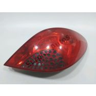 Feu arriere droit