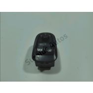 Commande lève-vitre avant gauche