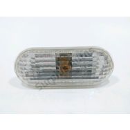 Repetiteur d'aile gauche