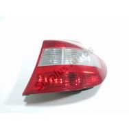 Feu arriere droit