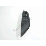 Commande lève-vitre avant gauche