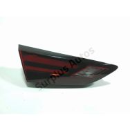 Feu arrière intérieur gauche