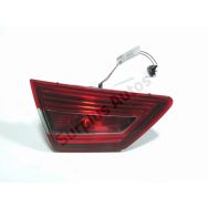 Feu arrière intérieur gauche