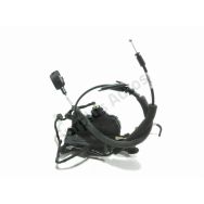 Serrure de porte avant gauche