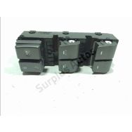 Commande lève-vitre avant gauche