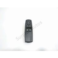 Commande lève-vitre avant gauche