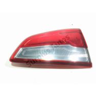 Feu arrière intérieur gauche
